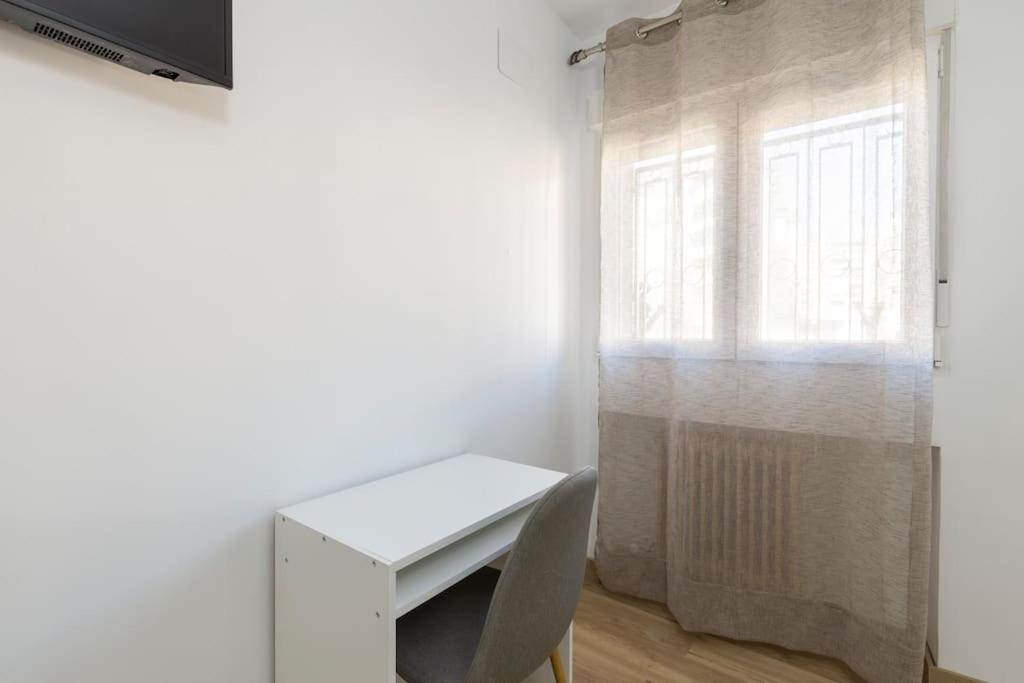 Neptuno Deluxe Apartment Granada Exterior photo